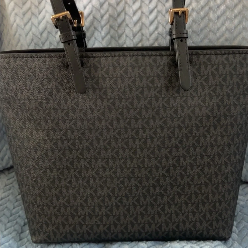 🦋 Michael Kors Black Signature Tote Bag🦋 - Picture 2 of 6